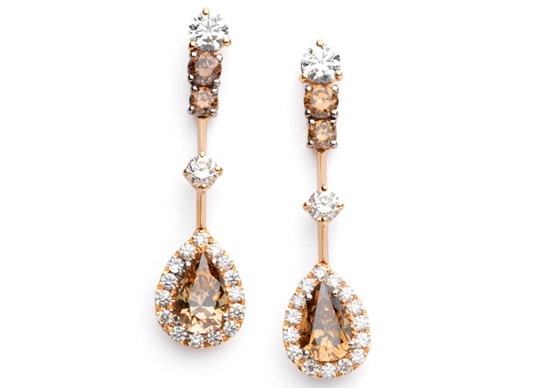 Pendientes de oro rosa con brillantes blancos y brillantes Brown - Rabat